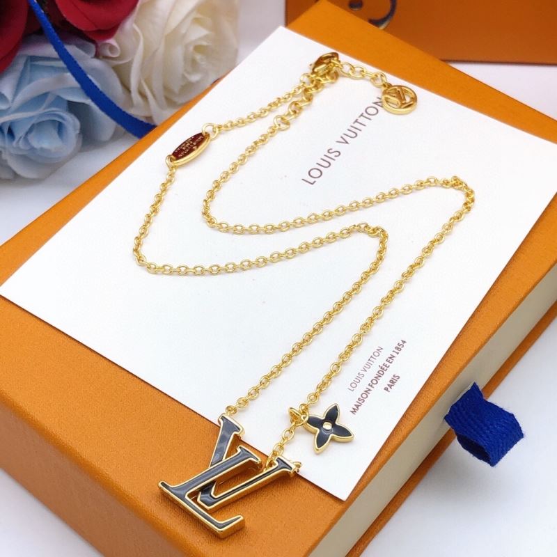 Louis Vuitton Necklaces - Click Image to Close